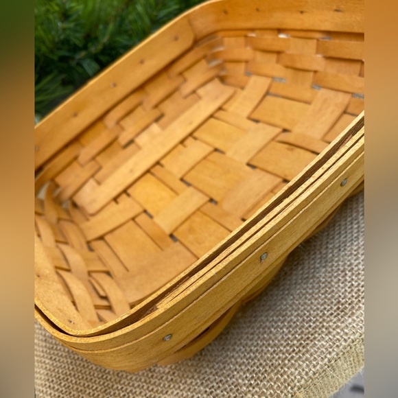 Longaberger woven basket handcrafted  9X9 - Picture 1 of 5